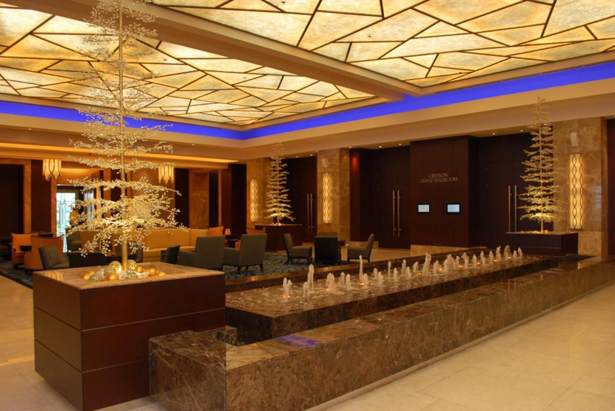 Crimson Hotel Filinvest City, Manila Muntinlupa City Exterior foto The lobby of the hotel